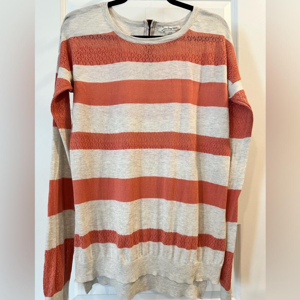 American Rag lightweight long sleeve sweater.